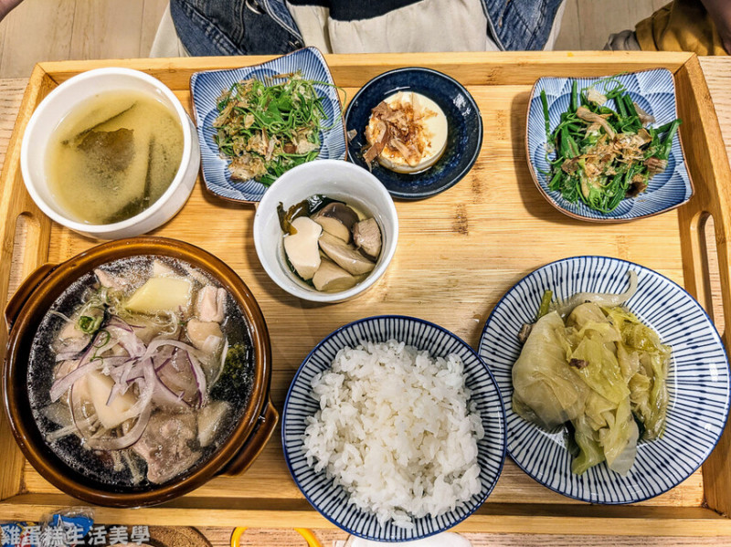 【台北食記】芝生食堂(民生社區店) - 日本風的精緻定食，五菜一湯吃得很滿足